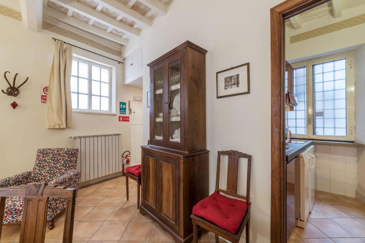 Fontanella Borghese Apartment - Fromhometorome Buitenkant foto